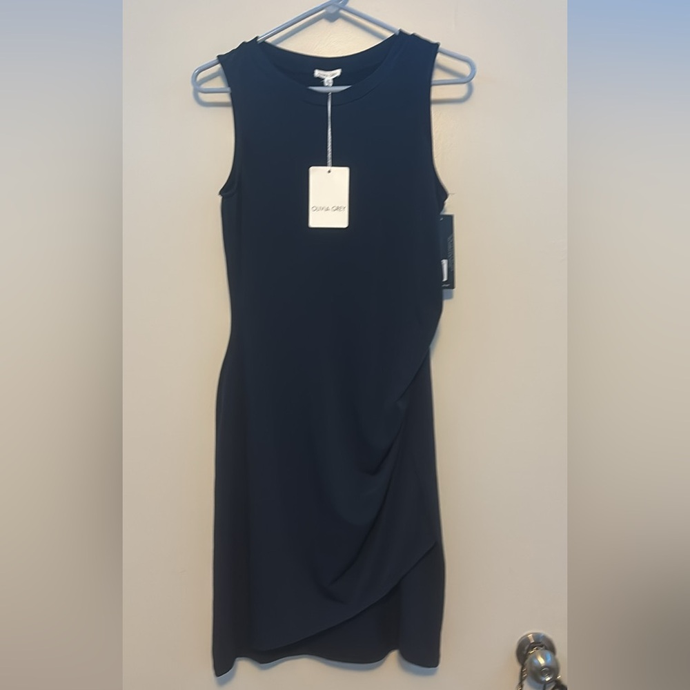 Black Sleeveless Dress